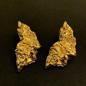 Amber sceats earrings